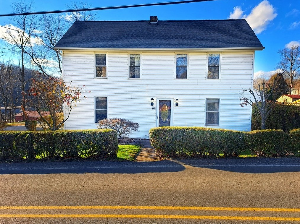 69 Hewitt Ave, Washington, PA 15301-1550