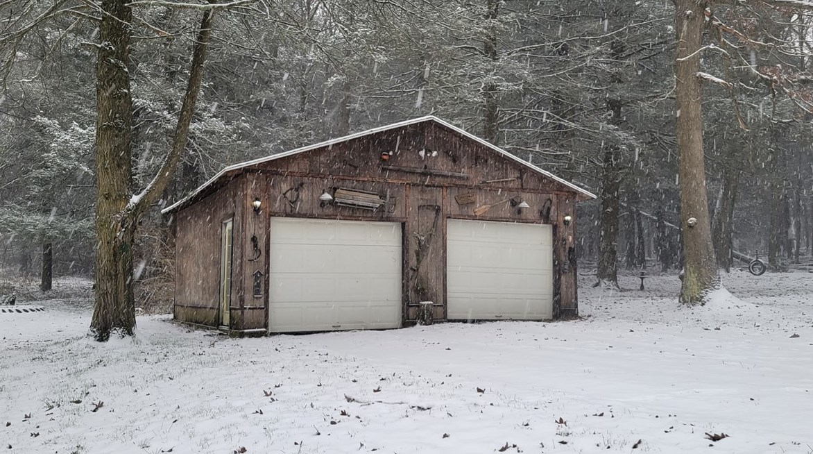 1374 Lambertsville Rd, Stoystown, PA 15563-8204