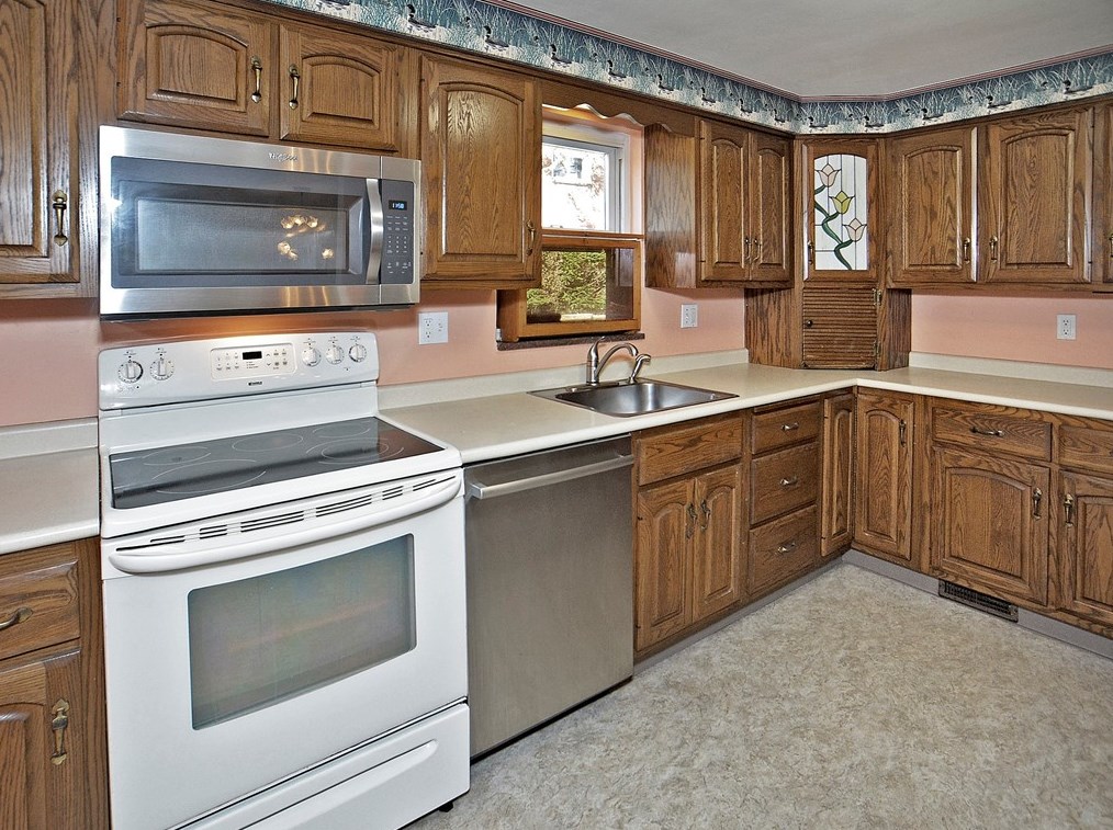 3916 Evergreen Dr, Monroeville, PA 15146-1222