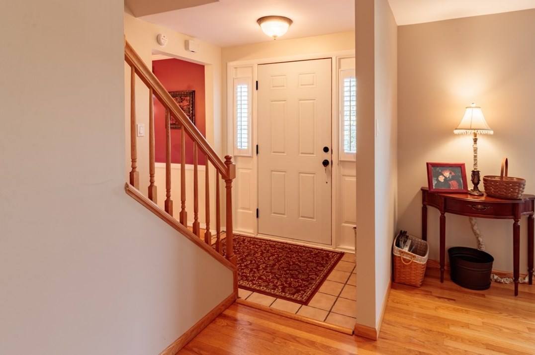 151 E Edgewood Dr, Canonsburg, PA 15317