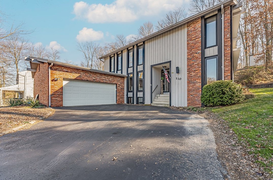 110 Scarborough Ln, Canonsburg, PA 15317