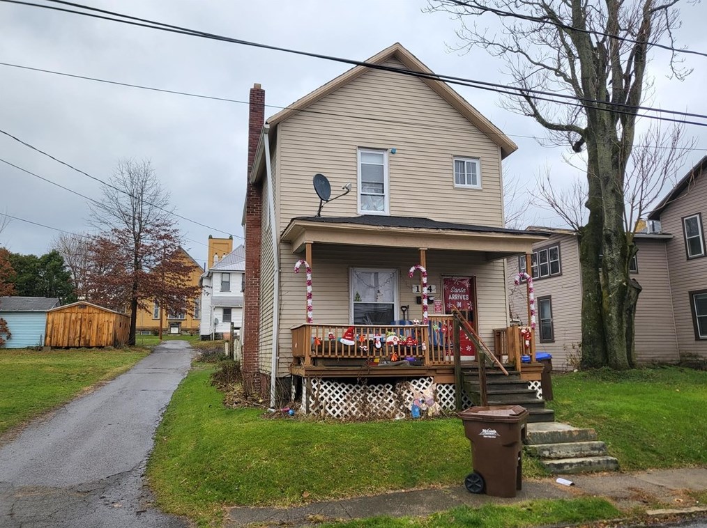 174 5th Ave, Hermitage, PA 16146