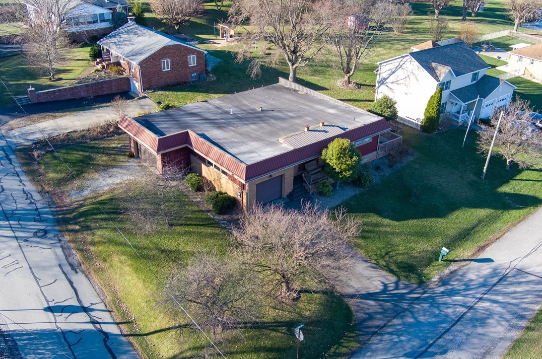 2036 Wood St, Latrobe, PA 15650