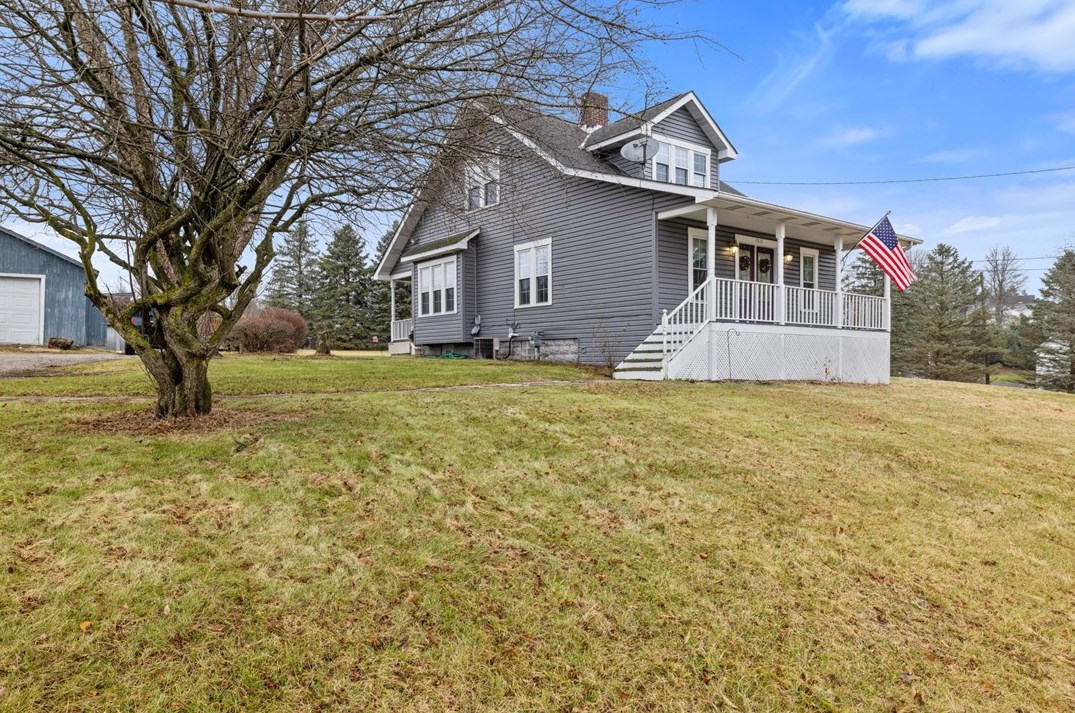 1511 Ridgewood Dr, Washington, PA 15301-8309