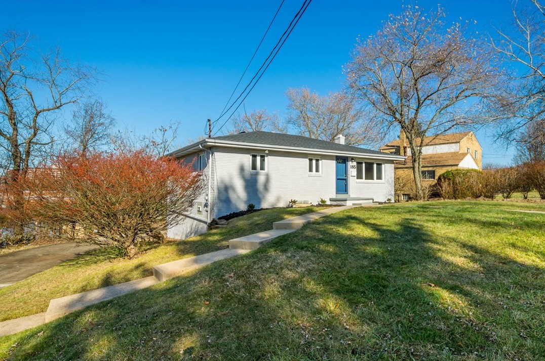 185 Graeser Ave, Bethel Park, PA 15102