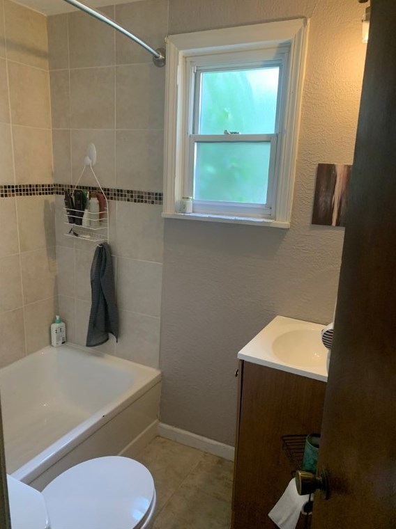 110 James St, North Versailles PA 15137-2021 exterior