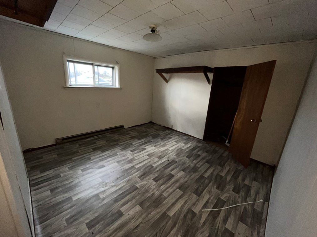 1056 Allison Ave, Washington PA  15301-2045 exterior