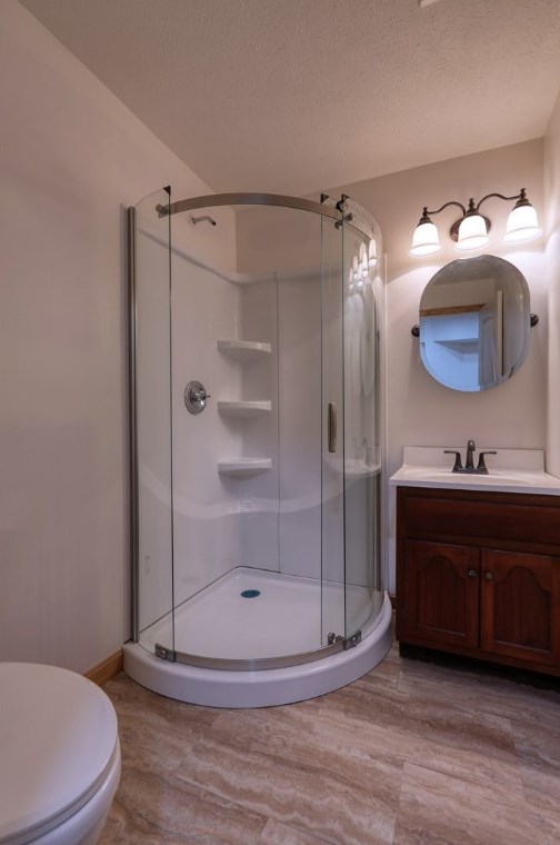 345 Hutter Ave, Ellwood City PA  16117-3423 exterior