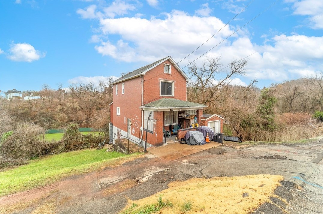 815 Ridge St, McKeesport, PA 15132