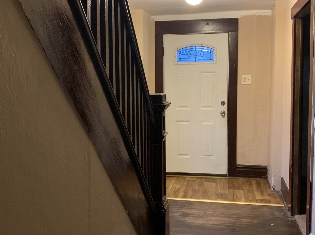 17 N High St, Greenville, PA 16125