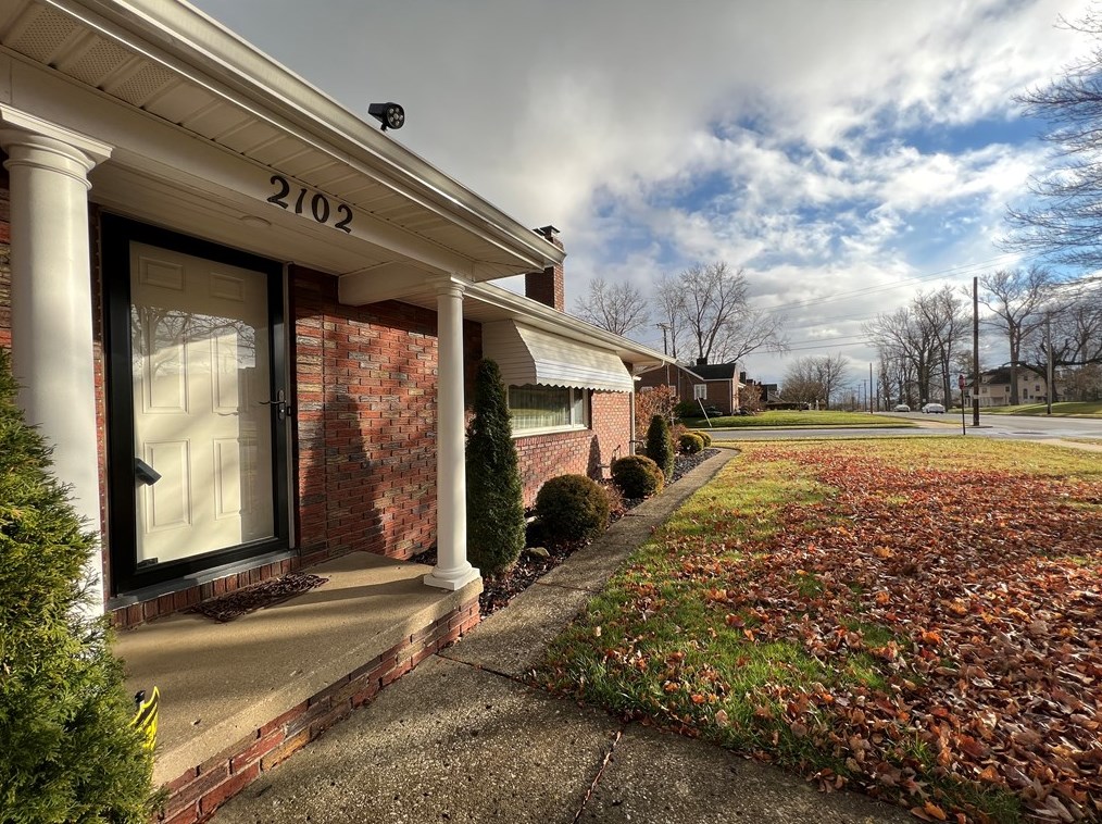 2102 Highland Ave, New Castle, PA 16105