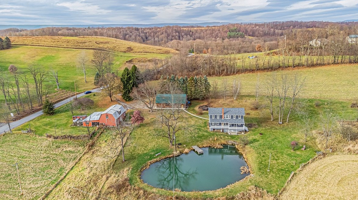 537 Pender Rd, Johnstown, PA 15905
