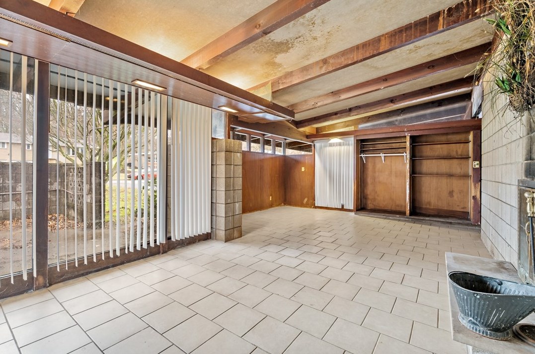 1577 Parkview Dr, Allison Park PA  15101-1727 exterior