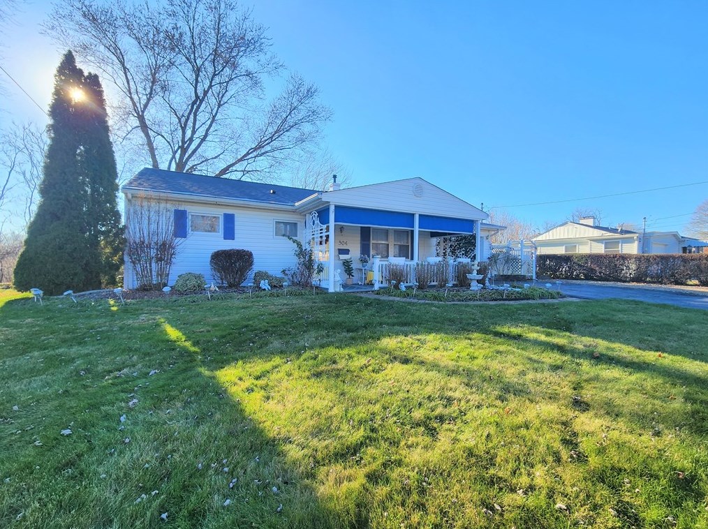 304 Spruce St, Beaver, PA 15009-1152