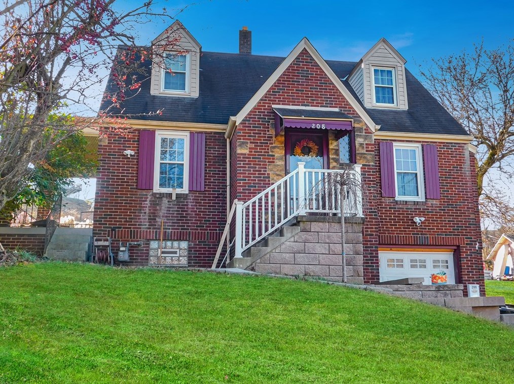 208 Springfield Ave, Washington, PA 15301-5244