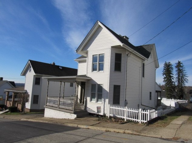 43 Observatory St, Manor, PA 15665