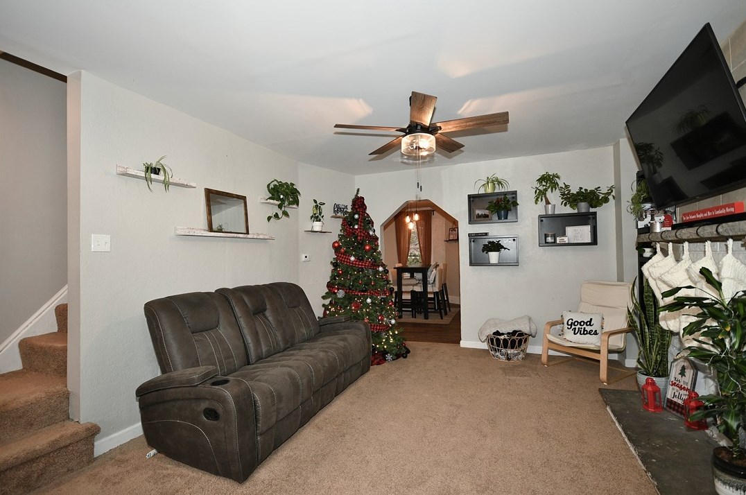 631 Ridge Ave, Collier Township PA  15106-2844 exterior