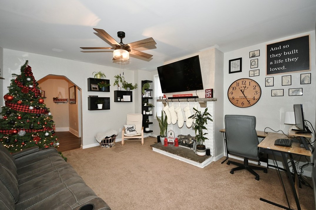631 Ridge Ave, Collier Township PA  15106-2844 exterior