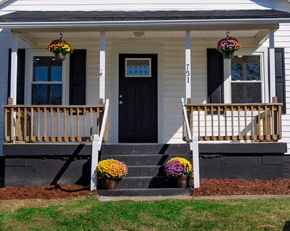 751 Cleveland Rd, Washington PA  15301-2514 exterior