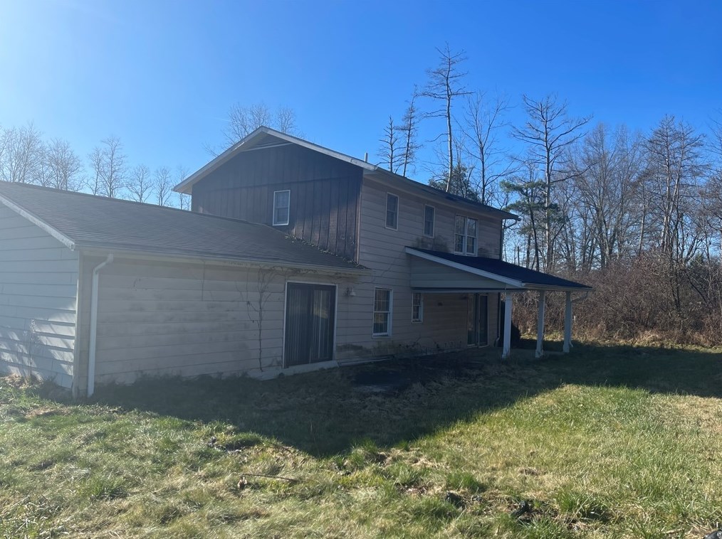 53 Lower Twolick Dr, Indiana, PA 15701-6100