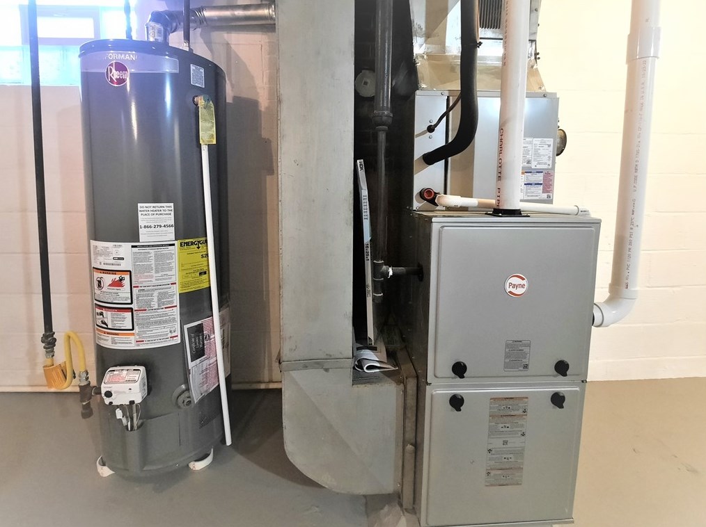 636 Morning Star Dr, Ellwood City PA  16117 exterior