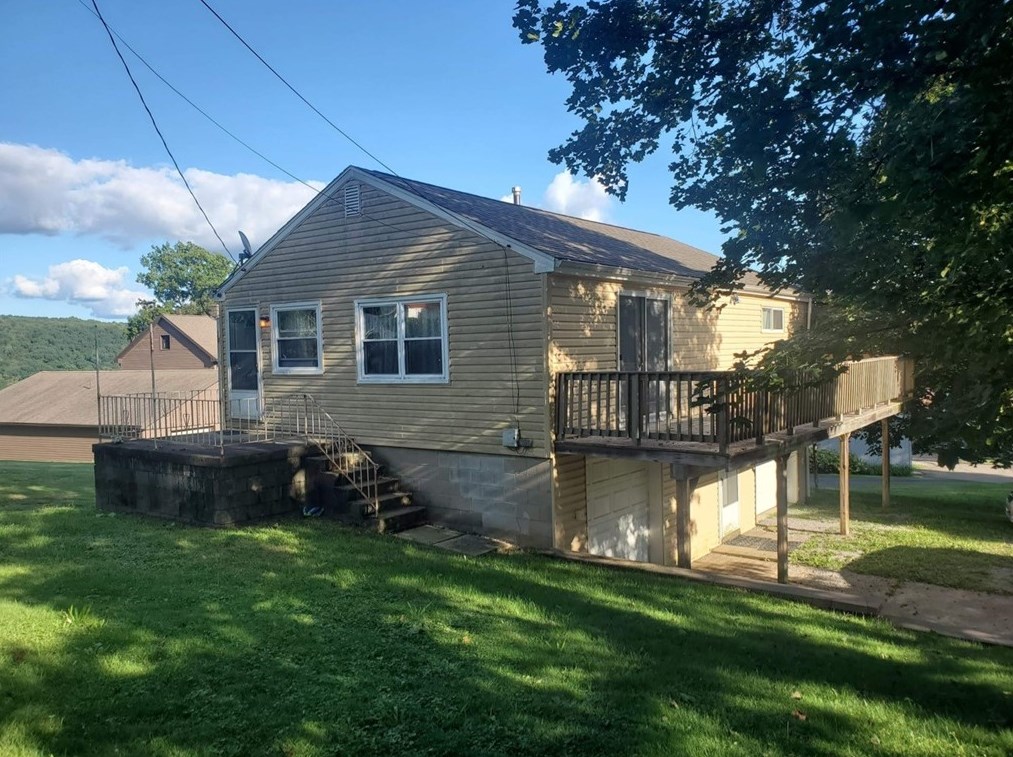 140 Pine Hill Rd, Kittanning, PA 16201-2005