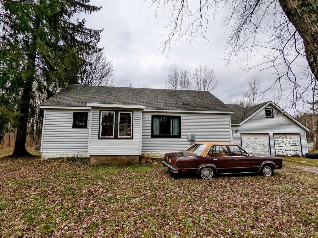 9871 Donation Rd, Waterford, PA 16441