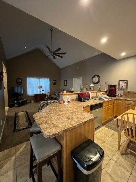 126 Clearwater Dr, Ellwood City PA  16117-3057 exterior