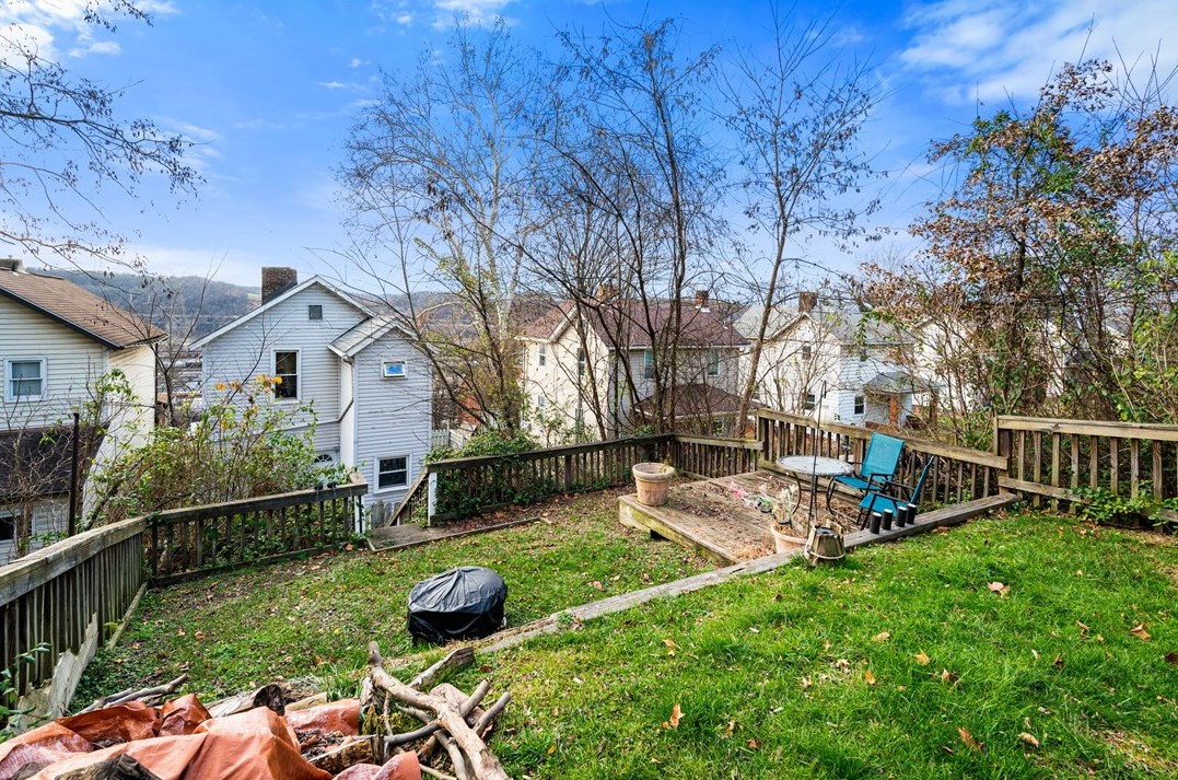 1885 5th St, Freedom PA  15042 exterior