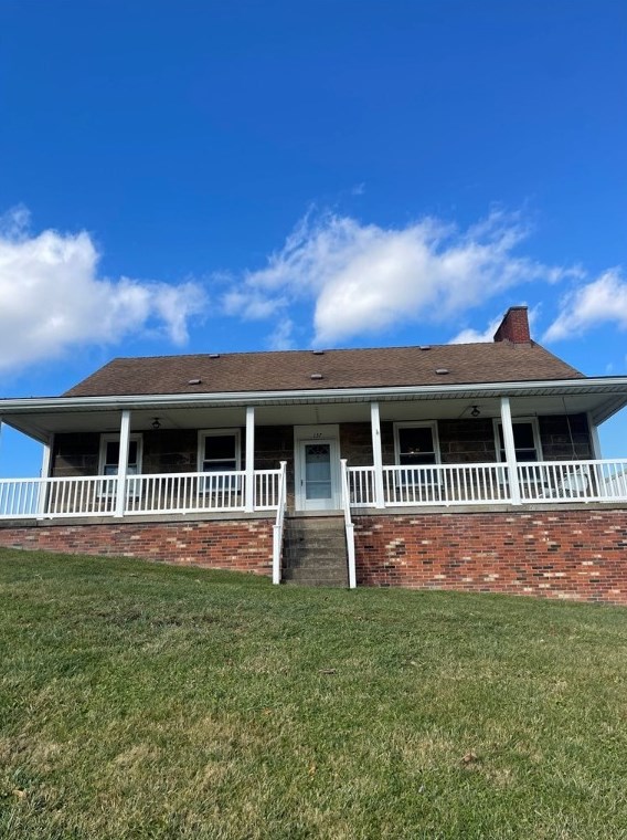 137 Johnson Rd, Washington, PA 15301-7913