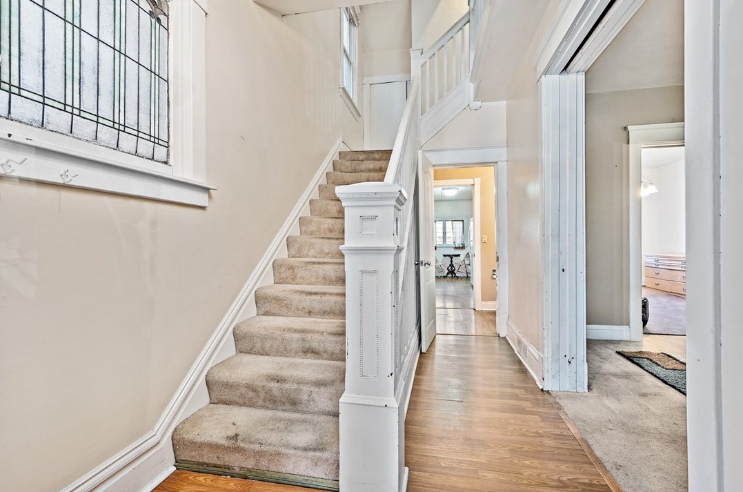 906 Maplewood Ave, Ambridge, PA 15003
