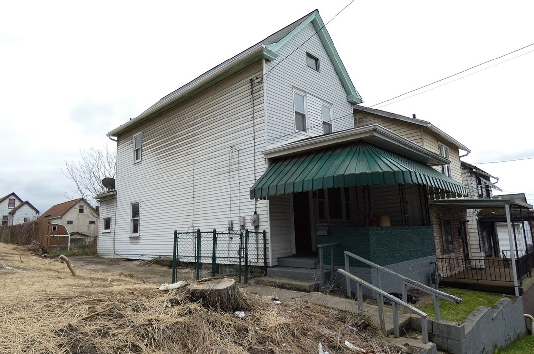 2914 Grover St, McKeesport, PA 15132
