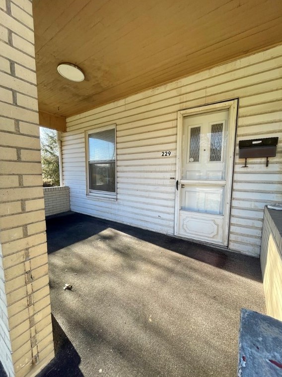 229 Freeport Rd, New Kensington, PA 15068