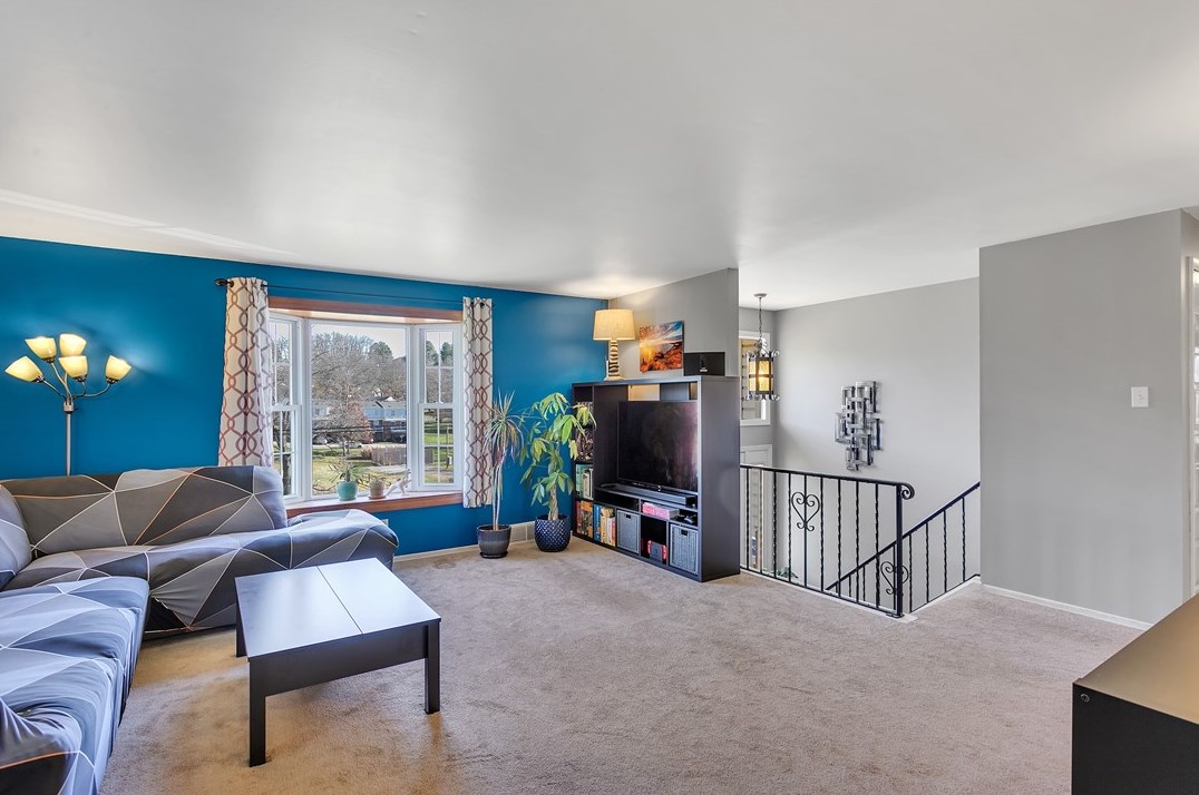 272 Brookwood Rd, Venetia, PA 15367