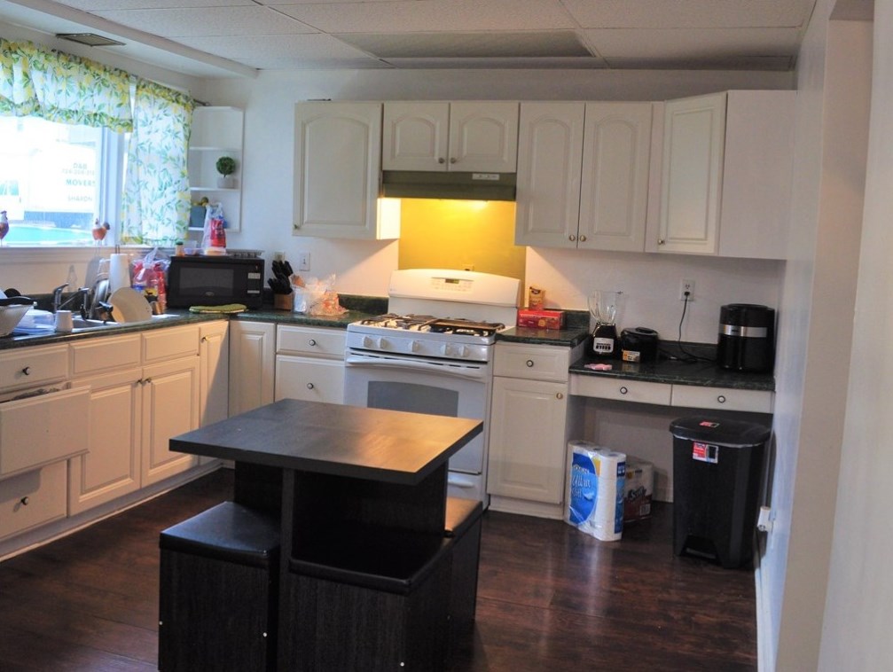 1113 Negley St, Hermitage, PA 16121