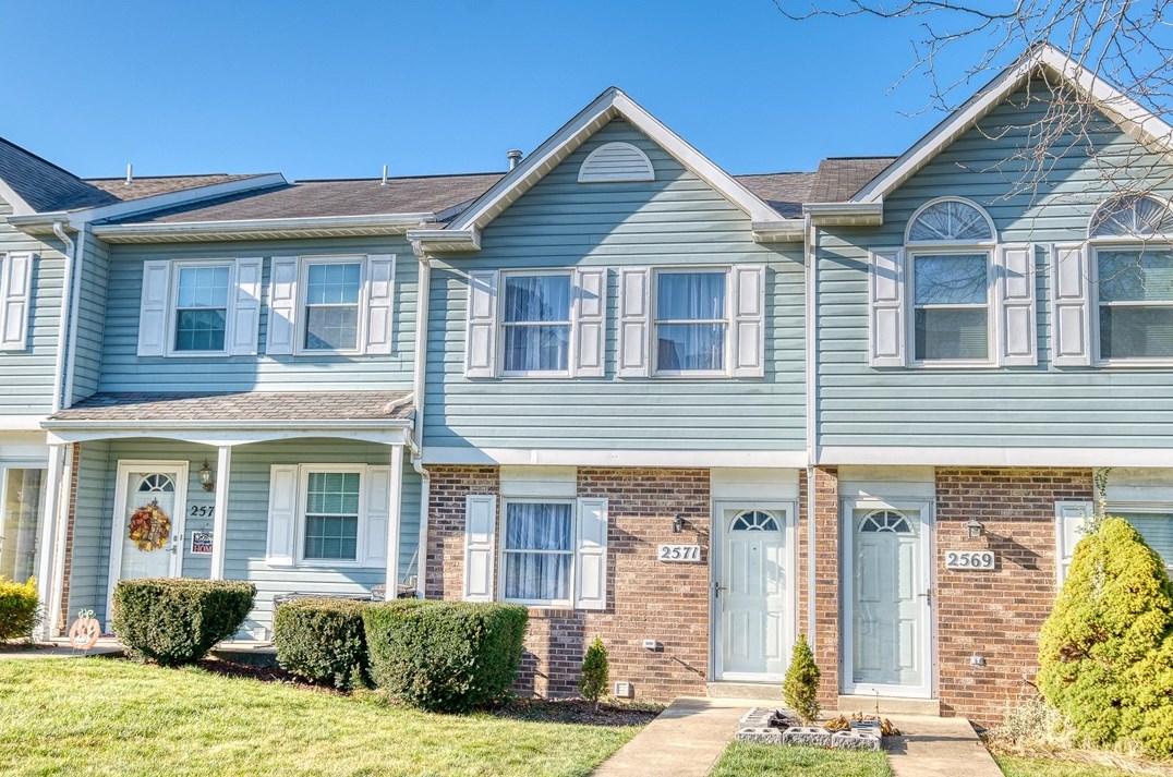 2571 Hawthorne Dr North, Noblestown, PA 15071