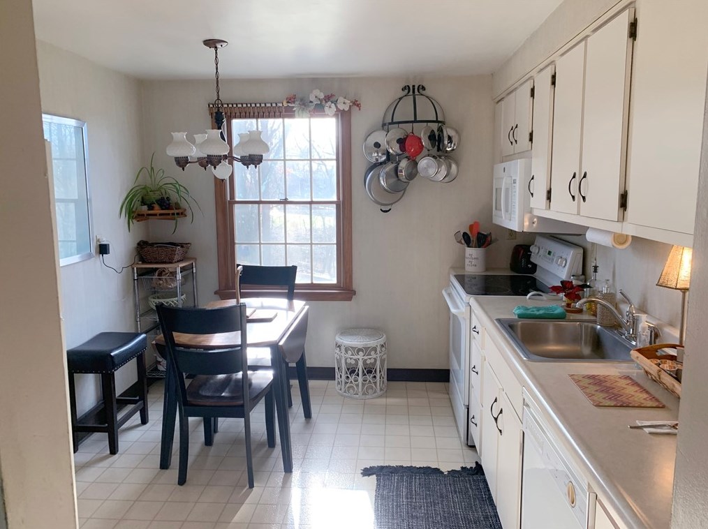 1799 Challen Ct, North Huntingdon, PA 15642-4472