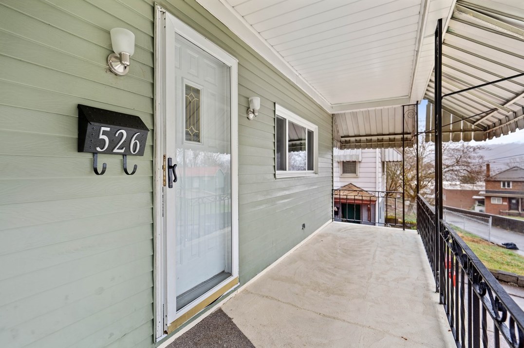 526 3rd St, North Charleroi, PA 15022