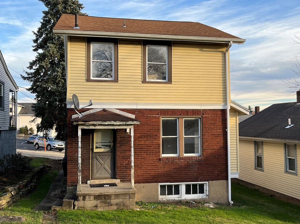 62 Laurel Ave, Washington PA  15301-3319 exterior