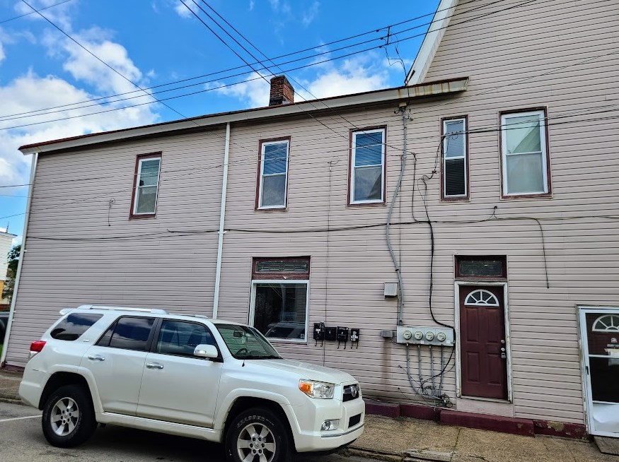 1400 Middle St #4, Pittsburgh, PA 15215