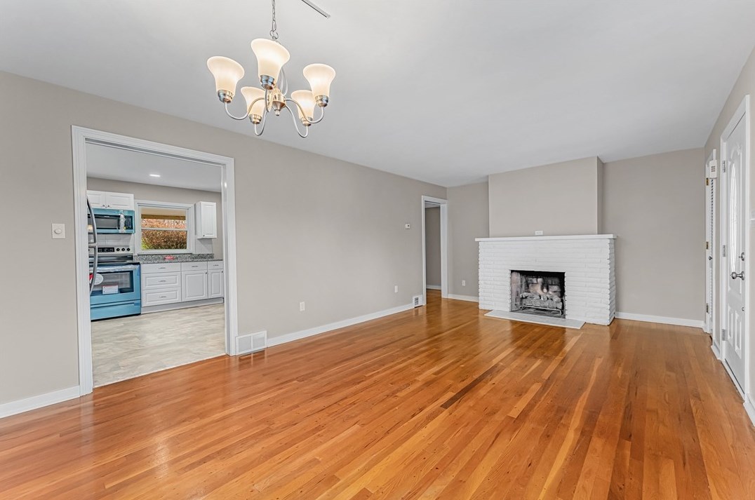 118 Reaghard Dr, Cheswick, PA 15024