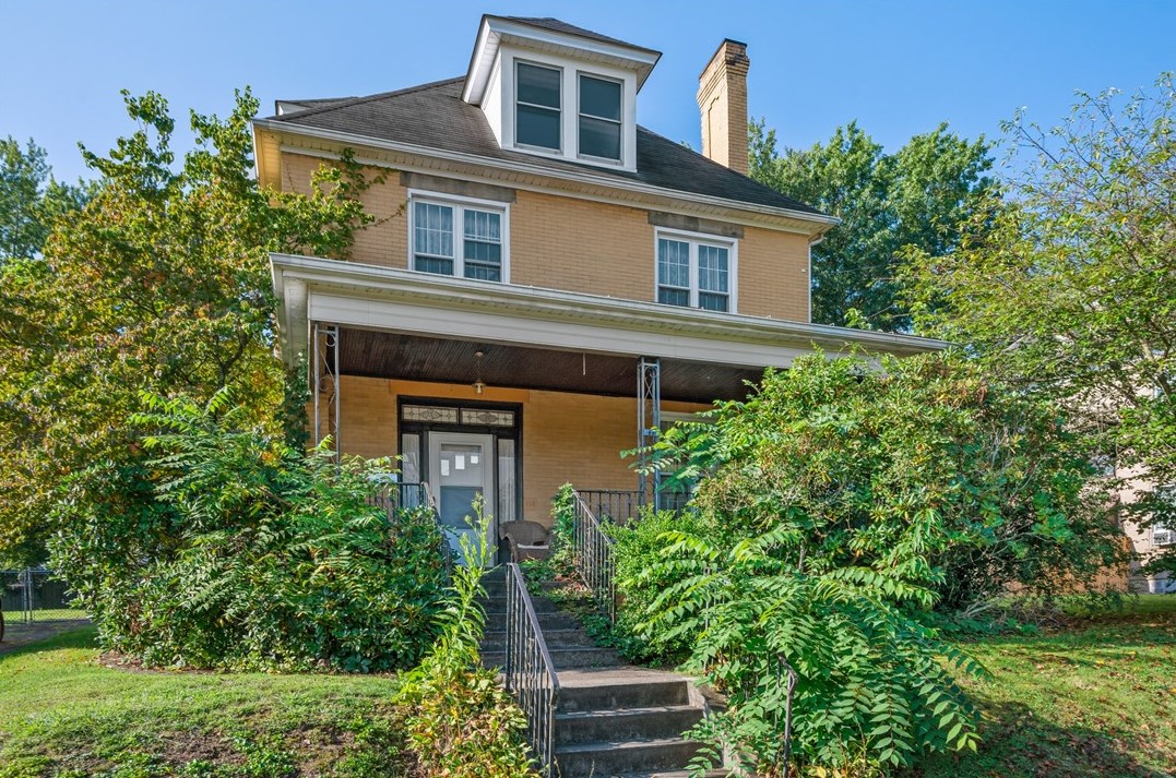 908 Stanton St, Monongahela, PA 15063