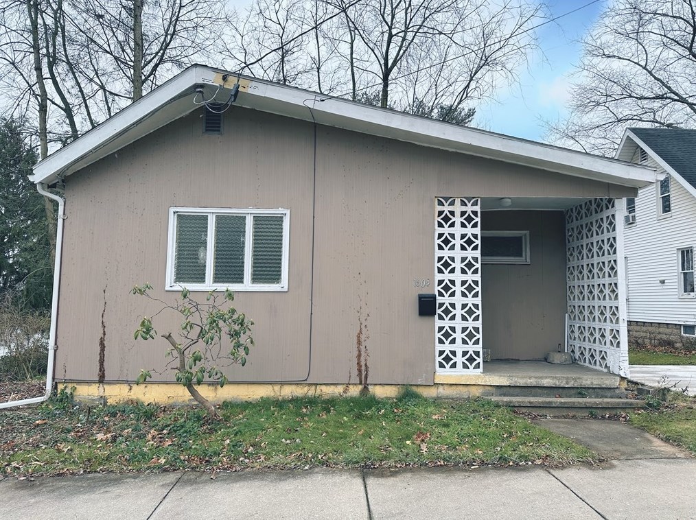 1604 Philadelphia St, Indiana, PA 15701