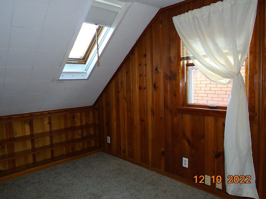 1405 Taylor Ave, New Kensington PA  15068-4155 exterior