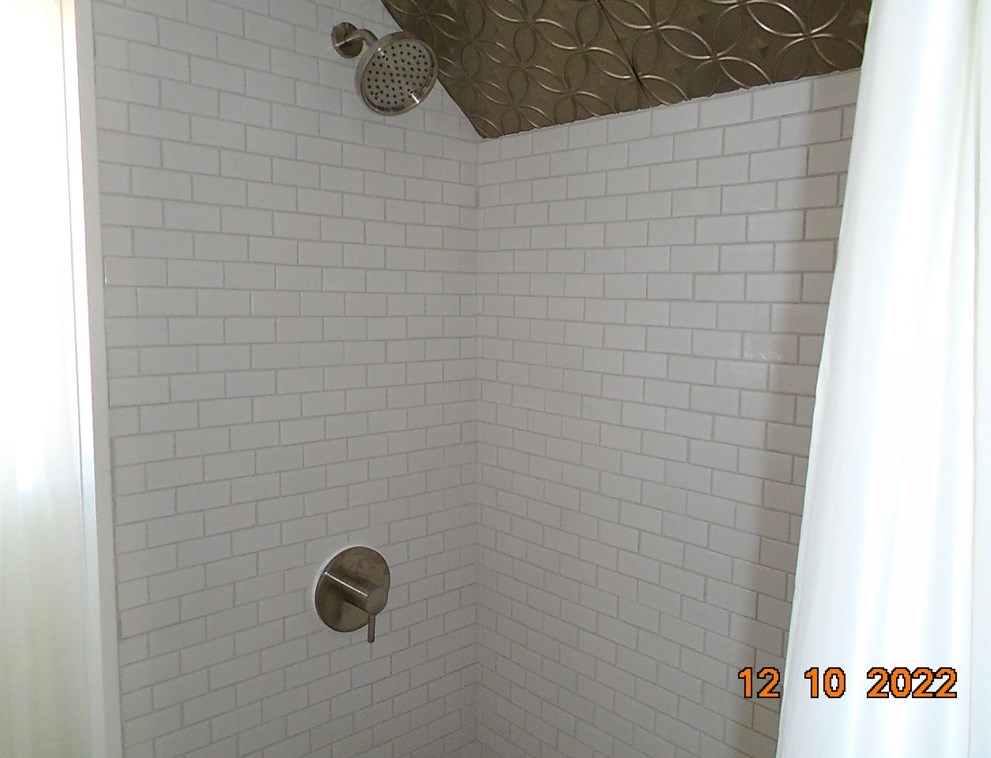 1405 Taylor Ave, New Kensington PA  15068-4155 exterior