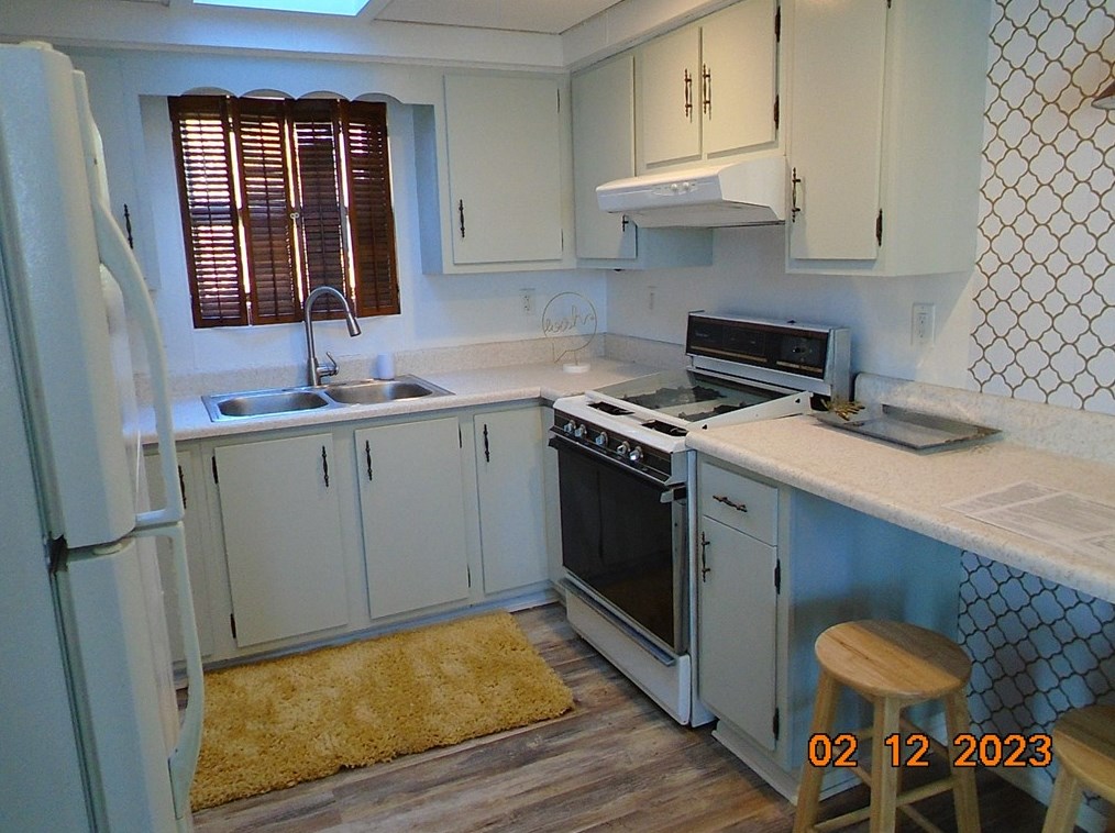 1405 Taylor Ave, New Kensington PA  15068-4155 exterior