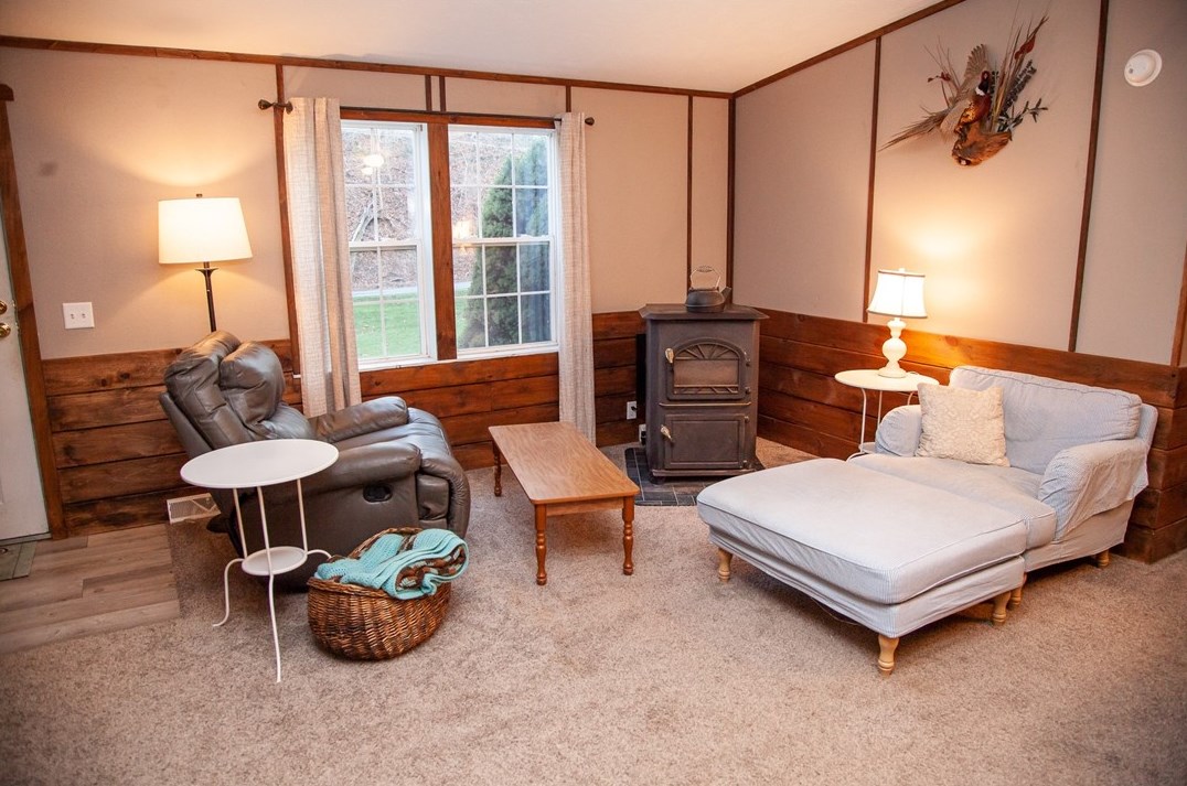 113 Williams Rd, Fayette City, PA 15438