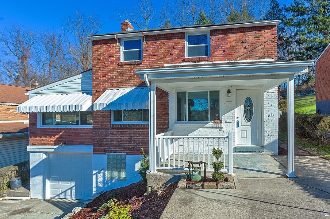 201 Veronica Dr, Pittsburgh, PA 15235