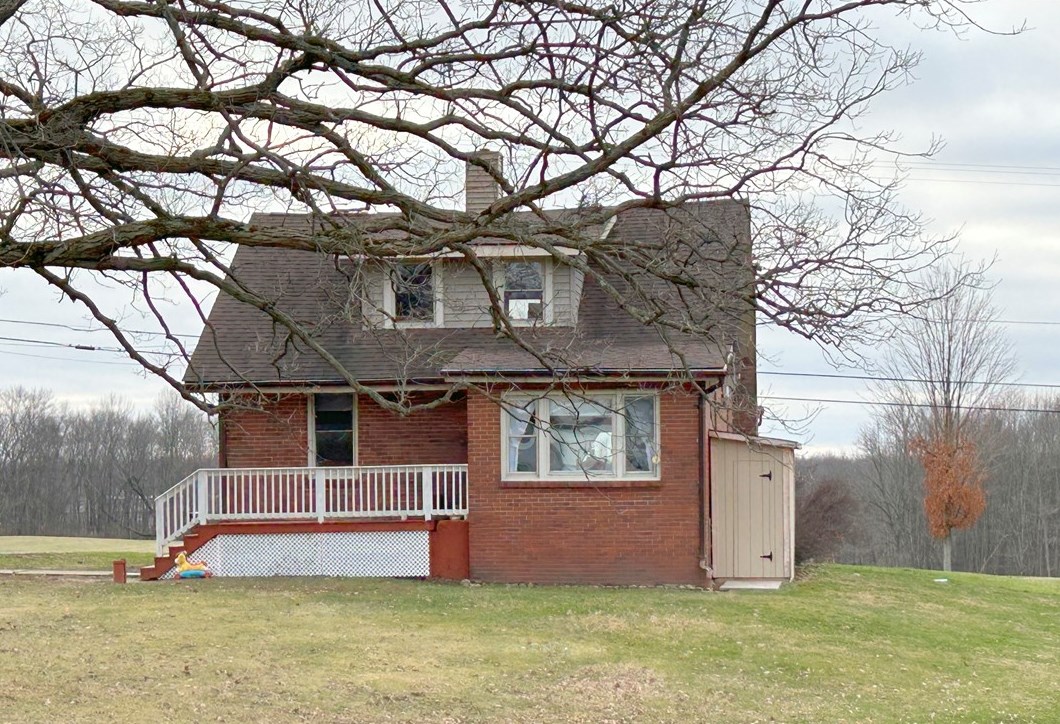 2503 Nashua Rd, New Castle, PA 16105