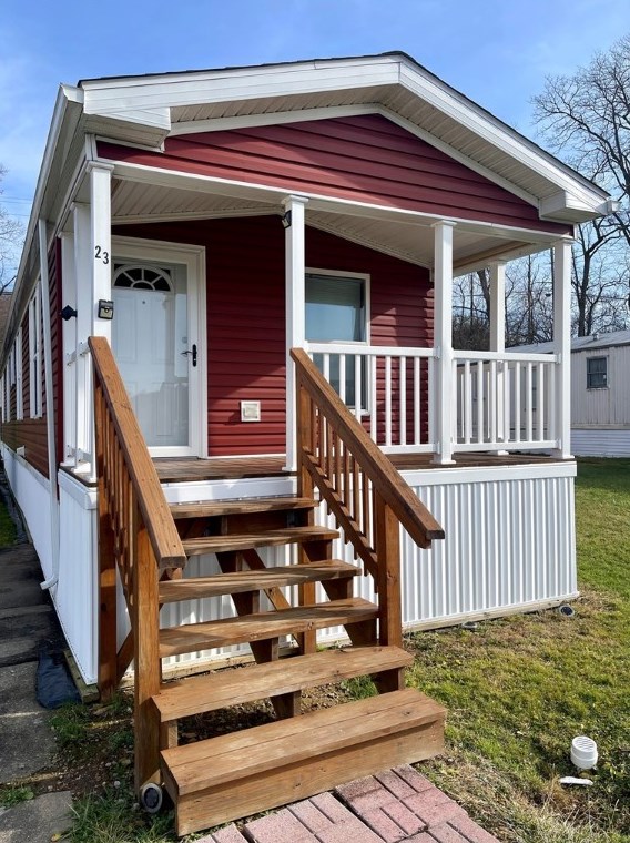 23 Daley Dr, Washington, PA 15301-9070